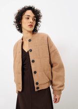 Load image into Gallery viewer, FRNCH Paris - Jacke Satia beige
