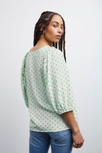 Load image into Gallery viewer, ICHI - Blouse Greenbriar green hearts
