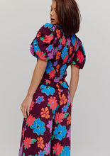 Lade das Bild in den Galerie-Viewer, Harper &amp; Yve - Top Elin Mystic Flower
