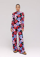 Load image into Gallery viewer, Harper &amp; Yve - Langarmshirt Jane in Multiflower
