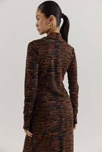 Load image into Gallery viewer, Harper &amp; Yve  - Kleid Jessie in Trashy Tiger warm
