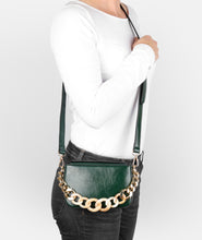 Load image into Gallery viewer, Seidenfelt - Sokna shoulder bag with chain malachite green
