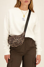 Load image into Gallery viewer, MY Jewelry - Brown crossbody bag with leopard print
