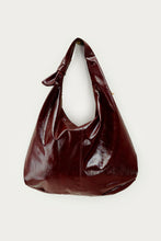 Lade das Bild in den Galerie-Viewer, My jewellery - große Schultertasche mit Knoten bordeauxrot
