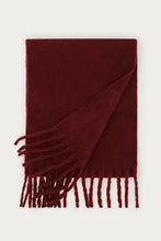 Lade das Bild in den Galerie-Viewer, MY Jewellery - Schal mit Fransen Burgunderrot
