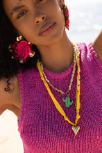 Lade das Bild in den Galerie-Viewer, MY Jewellery - Tropical gelbe Paisley-Kette mit Herz

