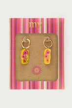 Lade das Bild in den Galerie-Viewer, MY Jewellery - Tropical Creolen mit gelbem Anhänger und Blumen

