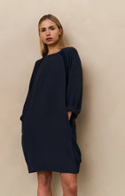 Lade das Bild in den Galerie-Viewer, YAYA - Raglankleid mit Rundhalsausschnitt und Einsätzen Inkwell Blue

