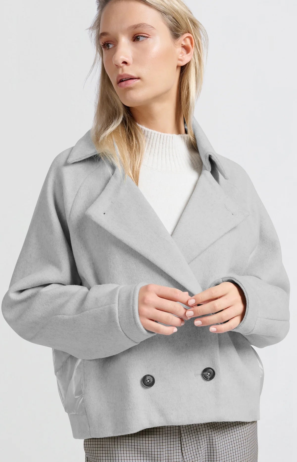 YAYA - Kurze Jacke mit glänzenden Steppdetails