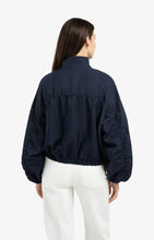 Lade das Bild in den Galerie-Viewer, YAYA - Oversize Jacke mit Plisseedetails in Navy Blue
