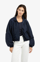 Lade das Bild in den Galerie-Viewer, YAYA - Oversize Jacke mit Plisseedetails in Navy Blue
