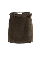 Lade das Bild in den Galerie-Viewer, YAYA - Minirock aus Velourslederimitat mit Gürteldetail in Delicioso Brown
