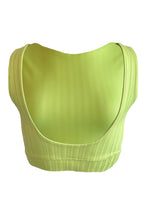 Lade das Bild in den Galerie-Viewer, SARAS LINKE - Active Top in Lime
