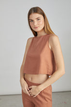 Lade das Bild in den Galerie-Viewer, 24colors - Leinen Crop Top Rust
