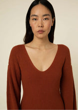 Load image into Gallery viewer, Frnch - Solange knitted dress brown
